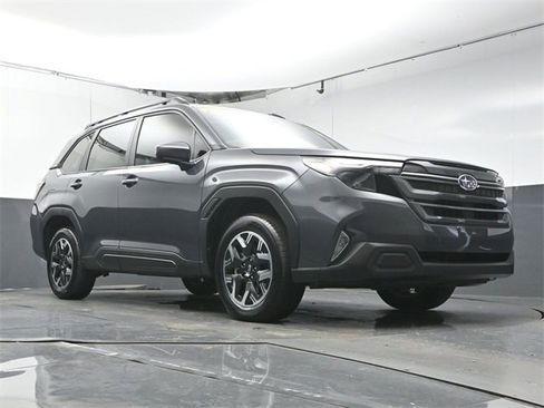 Used 2025 Subaru Forester Premium w/ Convenience Package #1 image 32