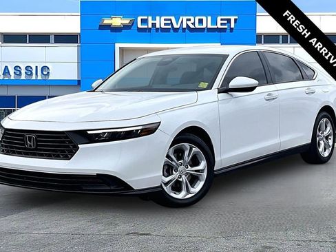 Used 2024 Honda Accord LX image 3