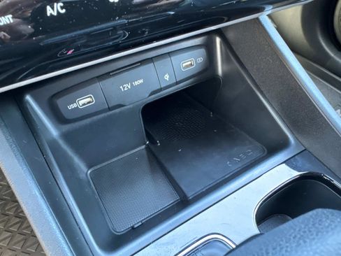 Used 2024 Hyundai Santa Cruz Night AWD/4WD image 26