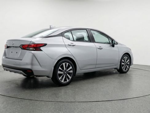 Used 2025 Nissan Versa SV FWD image 9