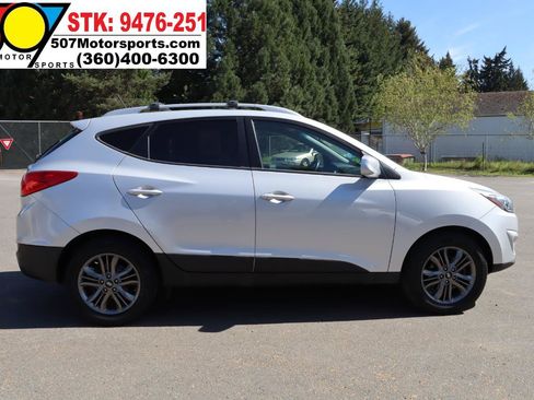 Used 2014 Hyundai Tucson SE AWD/4WD image 12