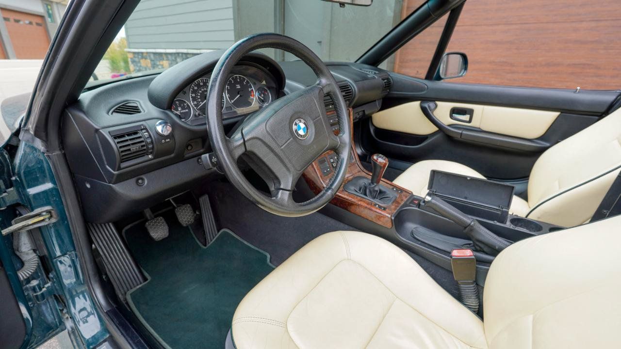 Used 1999 BMW Z3 2.8 RWD image 16