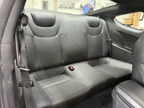 Used 2015 Hyundai Genesis 3.8 image 13