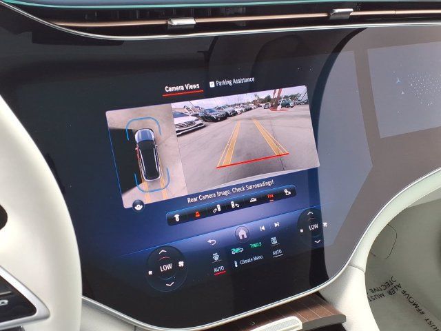Used 2023 Mercedes-Benz EQS 580 4MATIC SUV image 6