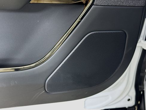 Used 2025 Land Rover Range Rover Sport Dynamic SE image 19