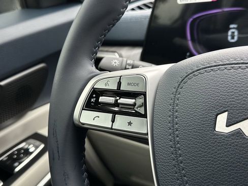 New 2025 Kia Telluride EX image 29