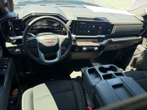 Used 2023 GMC Sierra 1500 Elevation AWD/4WD image 15