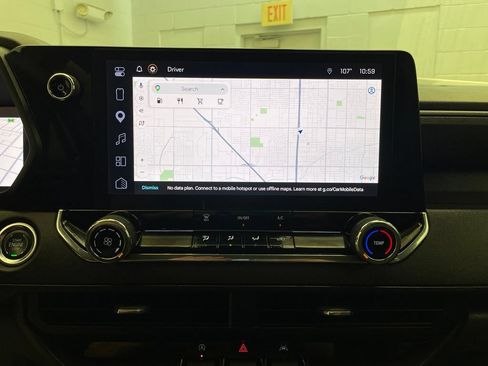 Used 2024 Chevrolet Colorado W/T RWD image 19