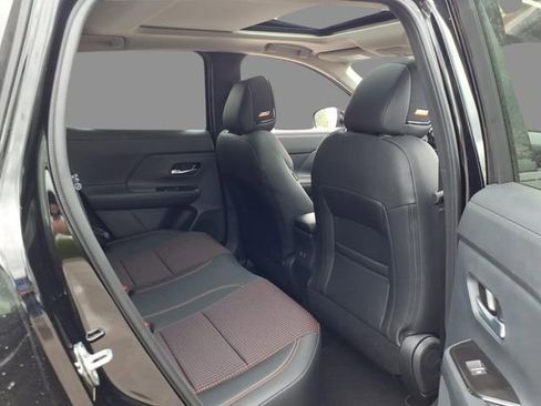 New 2026 Nissan Kicks SR w/ SR Premium Package AWD/4WD image 11