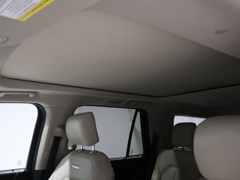Used 2020 Ford Expedition Platinum AWD/4WD image 11