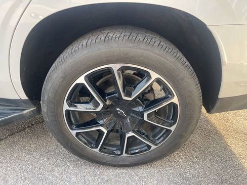 Used 2023 Chevrolet Tahoe RST image 15