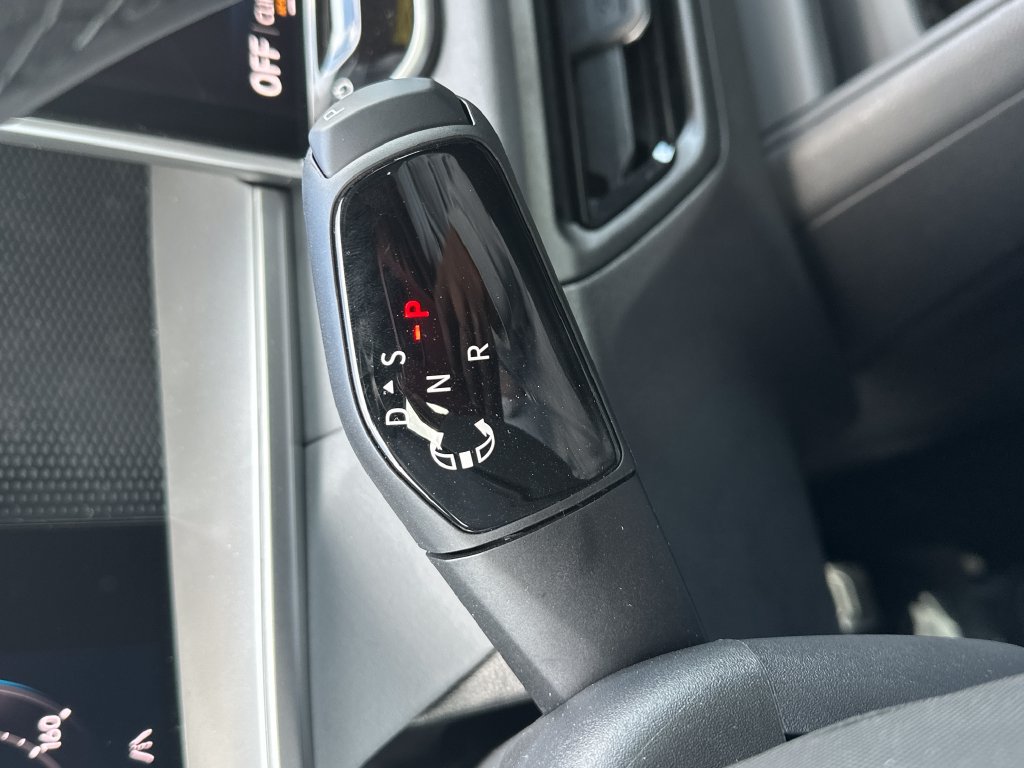 New 2026 Volkswagen Tiguan SE R-Line AWD/4WD image 12