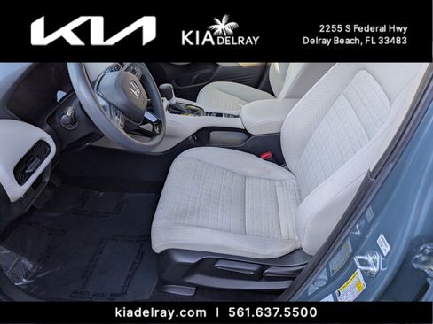 Used 2023 Honda HR-V LX image 9