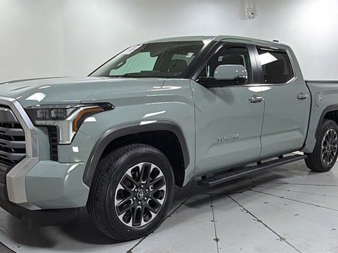 Used 2025 Toyota Tundra Limited image 1