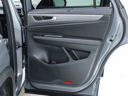 New 2026 Volkswagen Atlas Cross Sport SE image 70