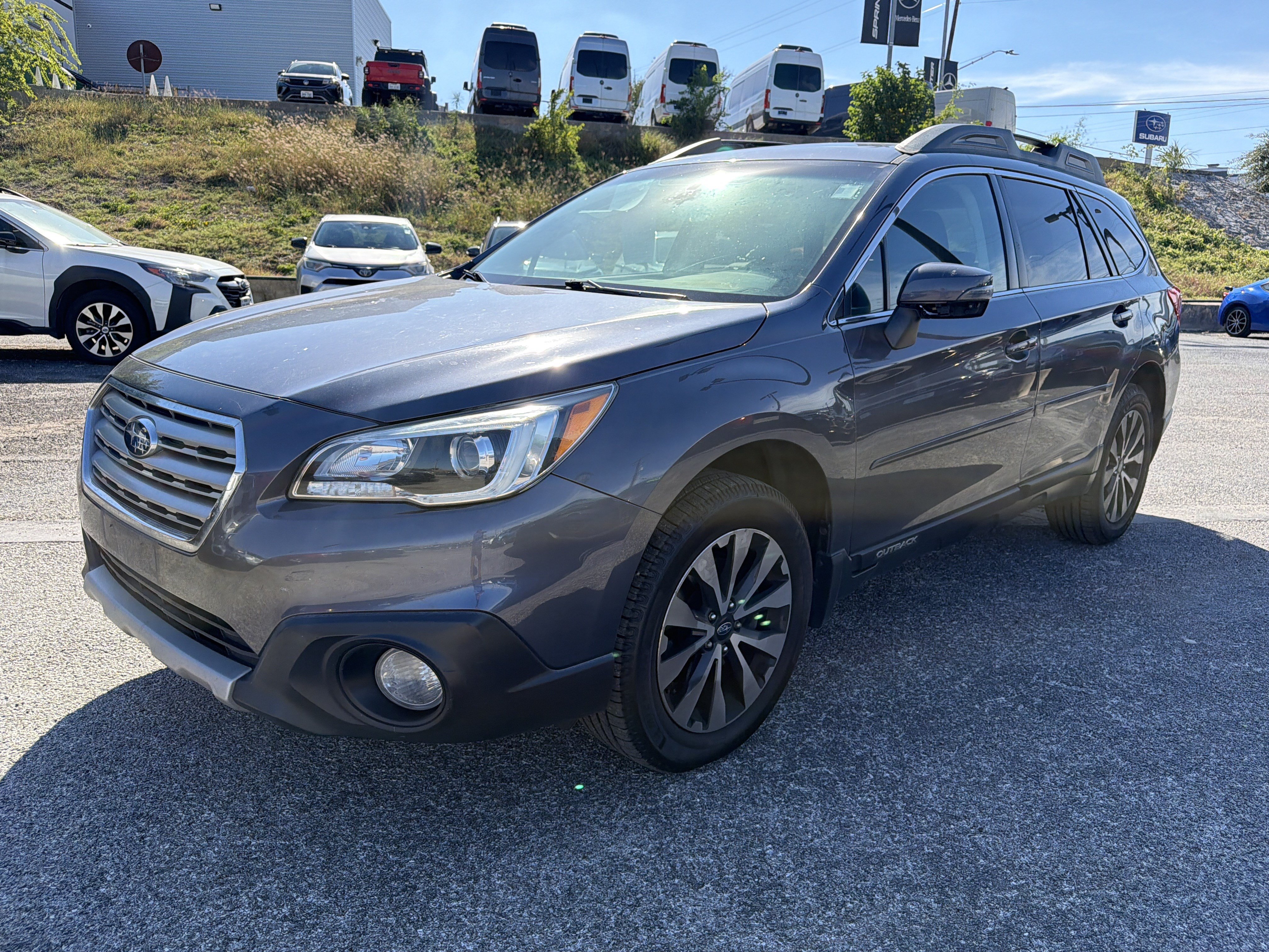 Used 2017 Subaru Outback 2.5i Limited w/ Popular Package #5 AWD/4WD image 7
