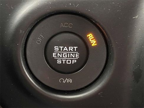 Used 2022 Jeep Wrangler Unlimited Sport image 35