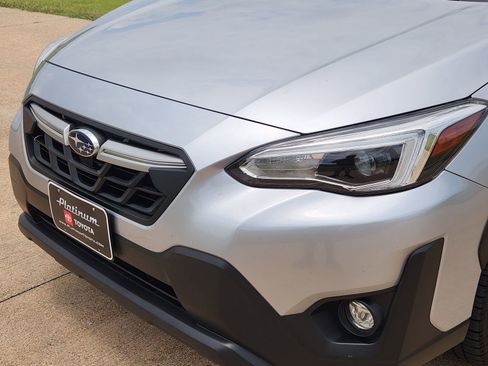Used 2023 Subaru Crosstrek 2.5i Limited AWD/4WD image 10