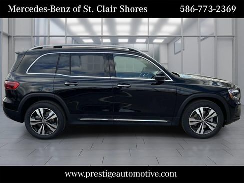 Used 2026 Mercedes-Benz GLB 250 4MATIC image 7