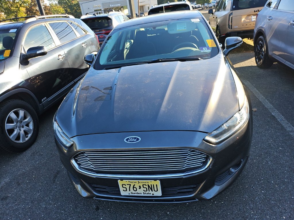 Used 2015 Ford Fusion SE FWD image 5
