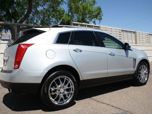Used 2013 Cadillac SRX Premium image 4