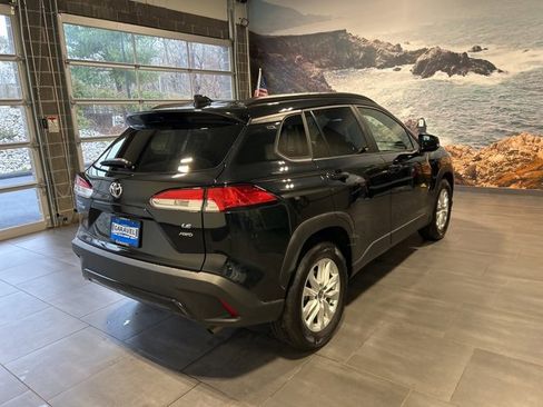 Used 2024 Toyota Corolla Cross LE image 36