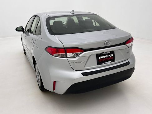 Used 2023 Toyota Corolla LE image 8