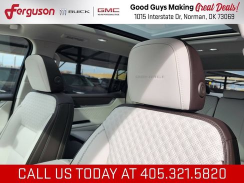 New 2026 GMC Acadia Denali w/ Super Cruise Package FWD image 17