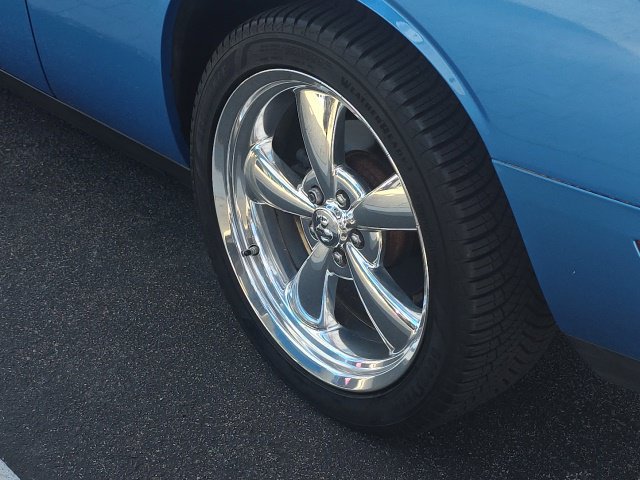 Used 2009 Dodge Challenger R/T RWD image 12