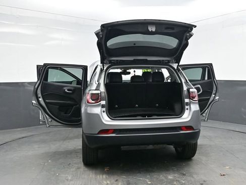 Used 2020 Jeep Compass Latitude w/ Cold Weather Group image 45