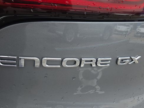 Used 2024 Buick Encore GX Sport Touring image 31