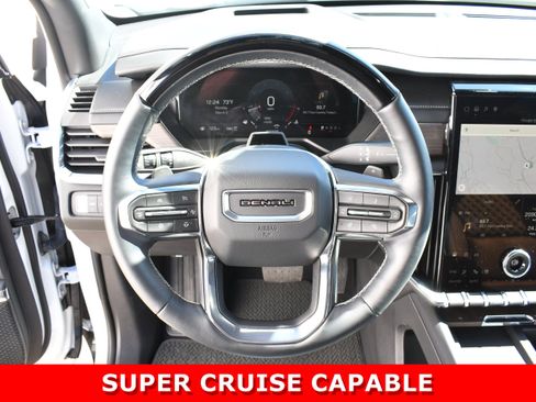 Used 2025 GMC Acadia Denali w/ Super Cruise Package image 14