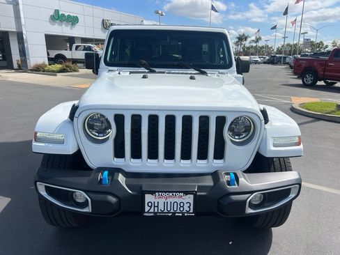 Used 2023 Jeep Wrangler Unlimited Sahara AWD/4WD image 7