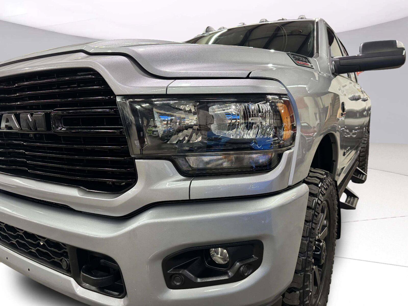 Used 2021 RAM 2500 Big Horn w/ Night Edition AWD/4WD image 11
