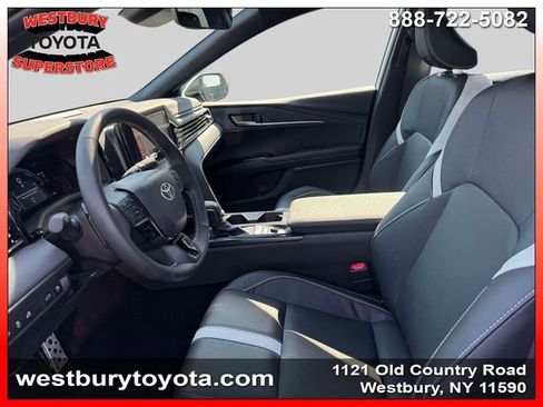Used 2026 Toyota Camry SE w/ Convenience Package FWD image 19