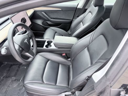 Used 2023 Tesla Model 3 Standard Range image 24