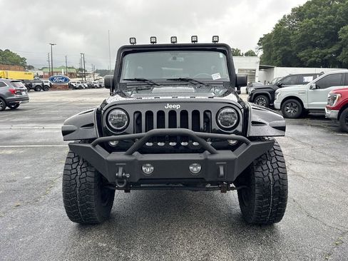 Used 2015 Jeep Wrangler Unlimited Sahara w/ Dual Top Group AWD/4WD image 2