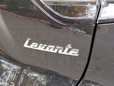 Certified 2022 Maserati Levante GT image 24