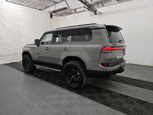 Used 2025 Lexus GX 550 w/ Accessory Package (2T) AWD/4WD image 6
