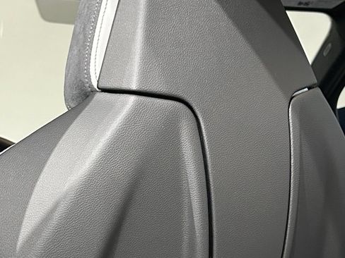 Used 2024 BMW M3 RWD image 47