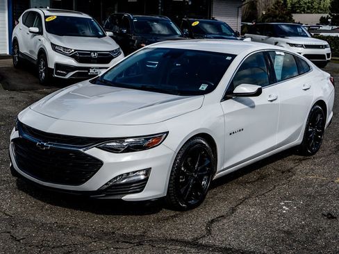 Used 2024 Chevrolet Malibu LT w/ Sport Edition FWD image 4