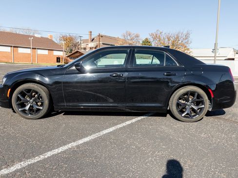 Used 2021 Chrysler 300 S image 7