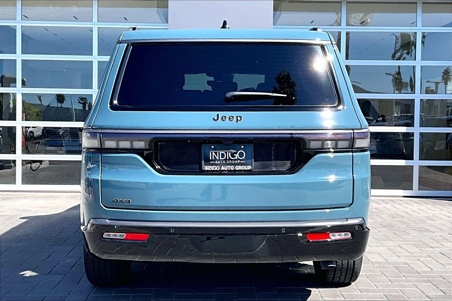 Used 2026 Jeep Grand Wagoneer Limited AWD/4WD image 4