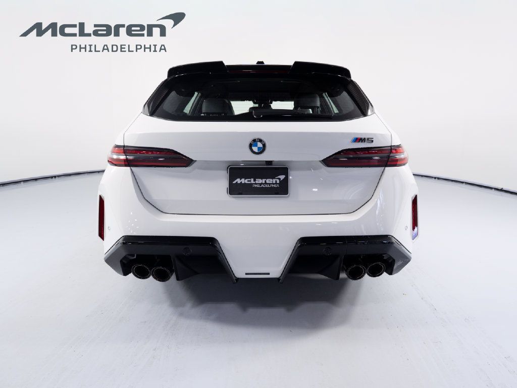 Used 2026 BMW M5 Touring w/ M Driver's Package AWD/4WD image 6