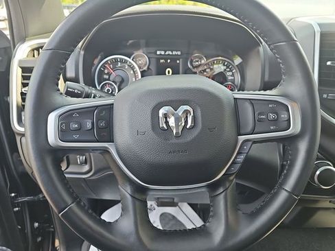 Used 2023 RAM 1500 Big Horn AWD/4WD image 35