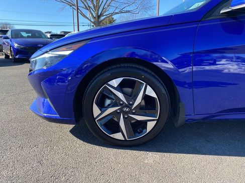 Certified 2023 Hyundai Elantra SEL w/ Convenience Package image 9