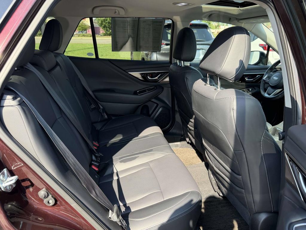 Certified 2025 Subaru Outback Limited AWD/4WD image 13