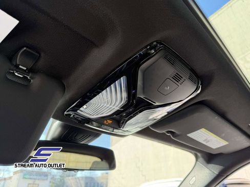 Used 2022 BMW X5 xDrive45e image 41