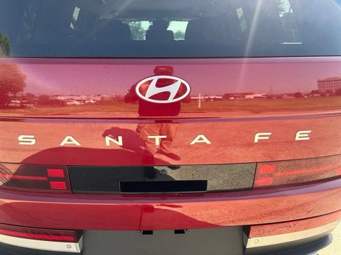 Used 2024 Hyundai Santa Fe Limited FWD image 10