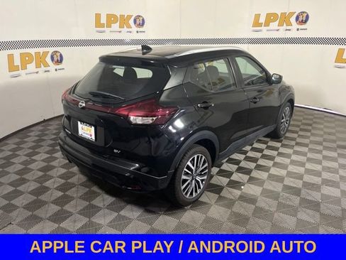 Used 2024 Nissan Kicks SV FWD image 3